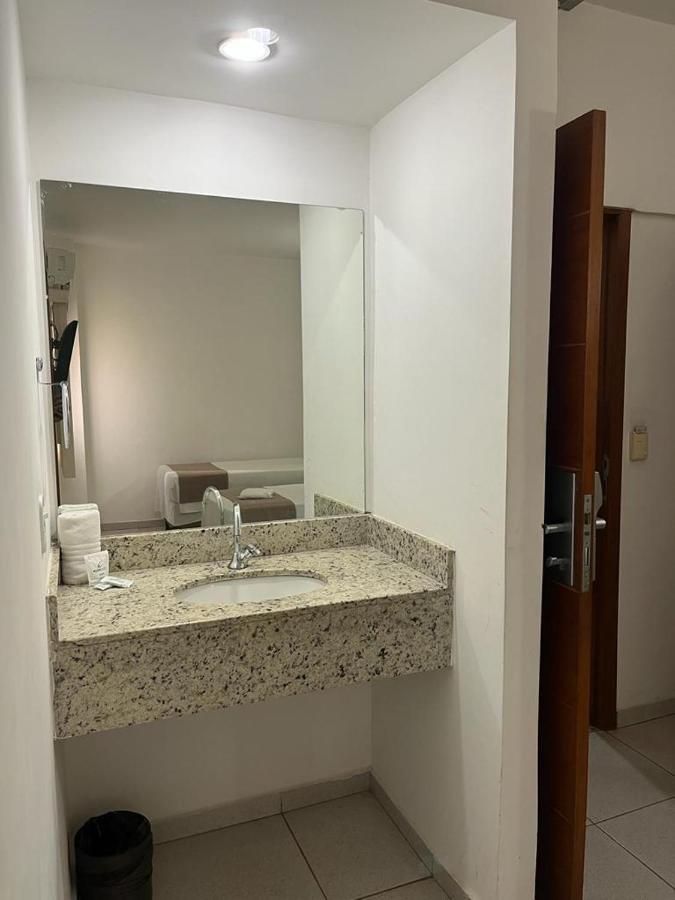 Hotel Larison Economy Pôrto Velho Esterno foto