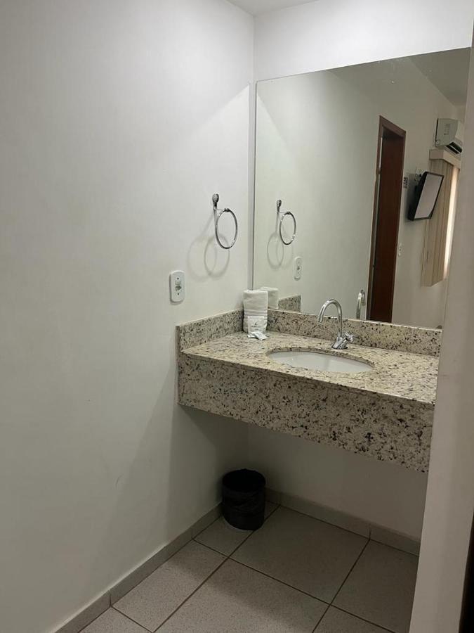 Hotel Larison Economy Pôrto Velho Esterno foto