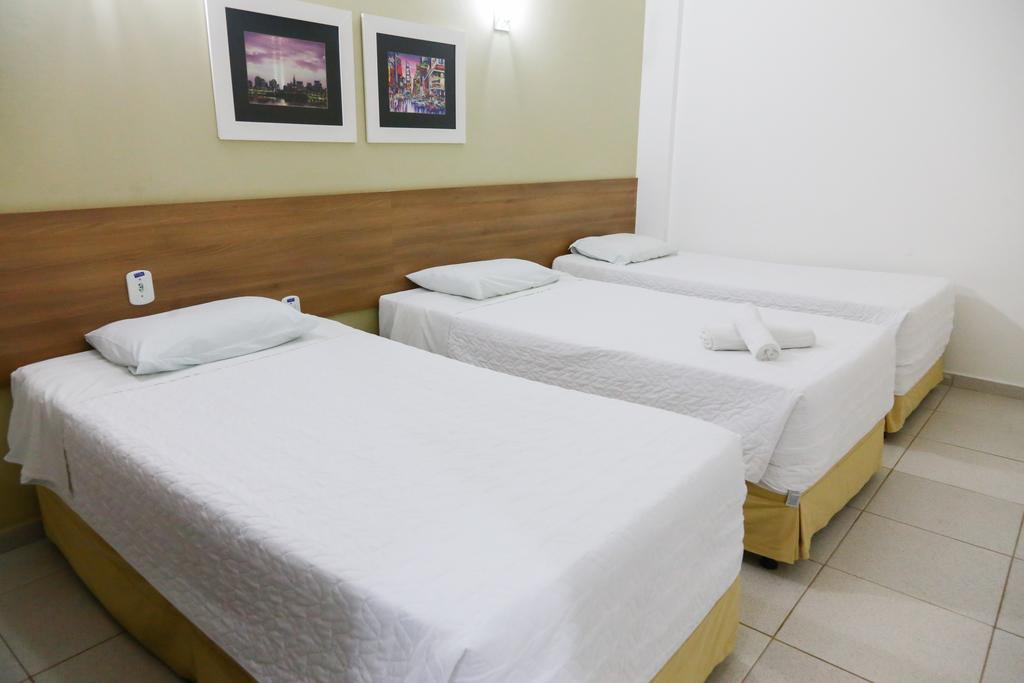 Hotel Larison Economy Pôrto Velho Esterno foto
